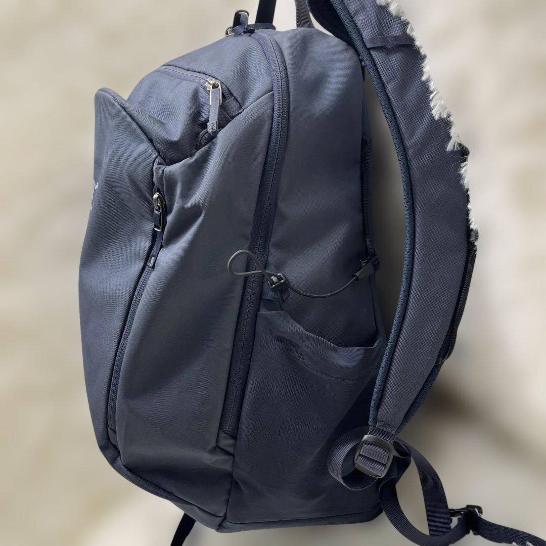 美品　アークテリクス　マンティス26 ブラックサファイア　国内正規品