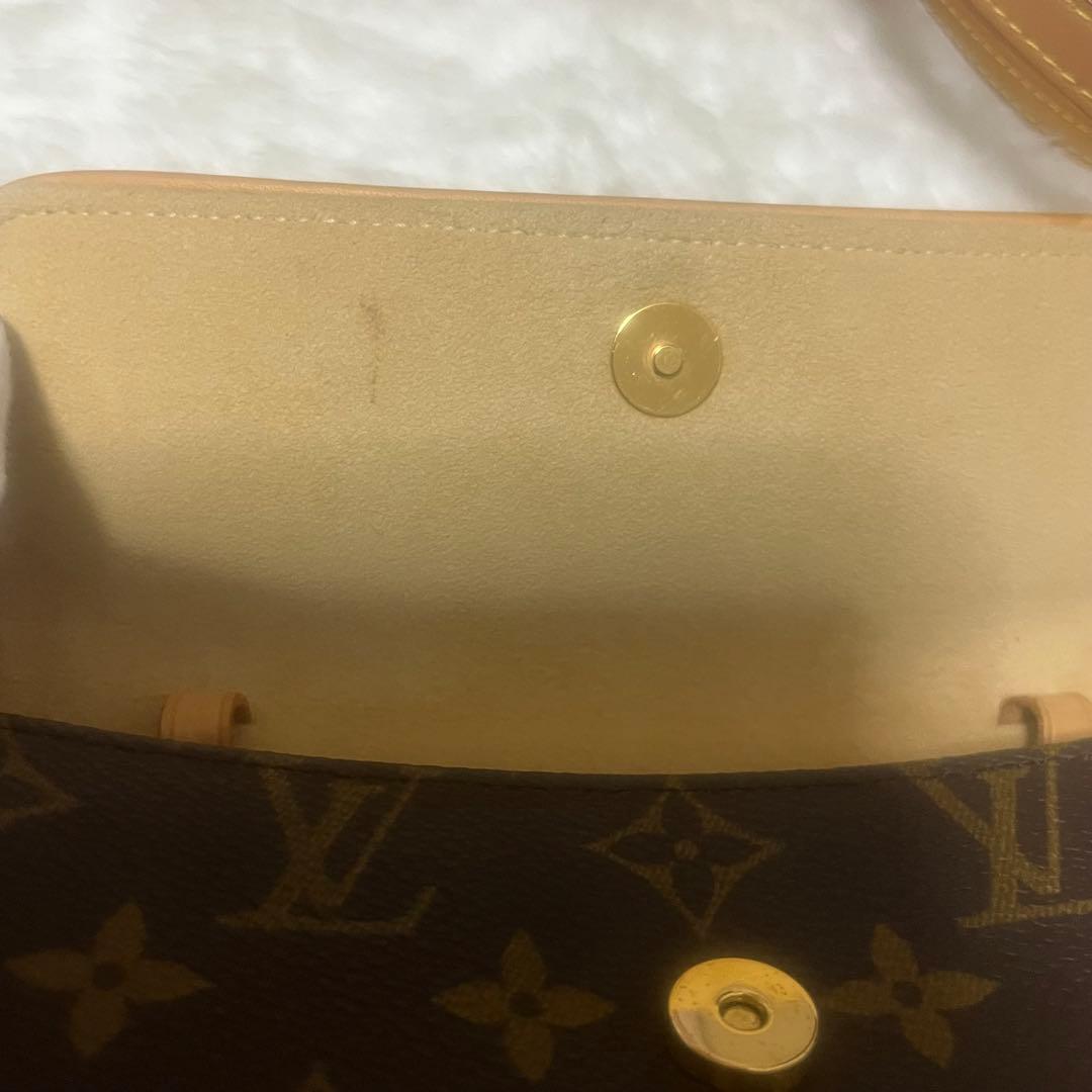 LOUIS VUITTON ルイヴィトン　モノグラム　ショルダー　ポーチ