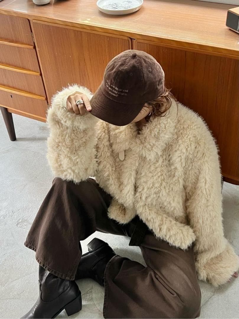 即日発送 入手困難 新品 Kastane カールミドルファーコート アイボリー