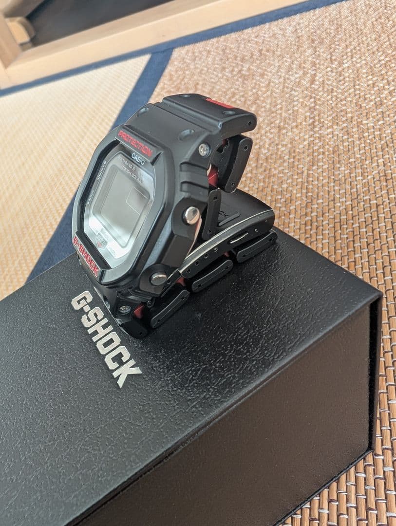 時計 G-SHOCK GW-B5600HR-1JF