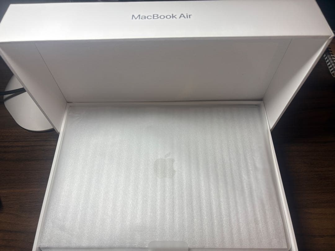 美品MacBook Air M1 8GB SSD256GB バッテリー93%