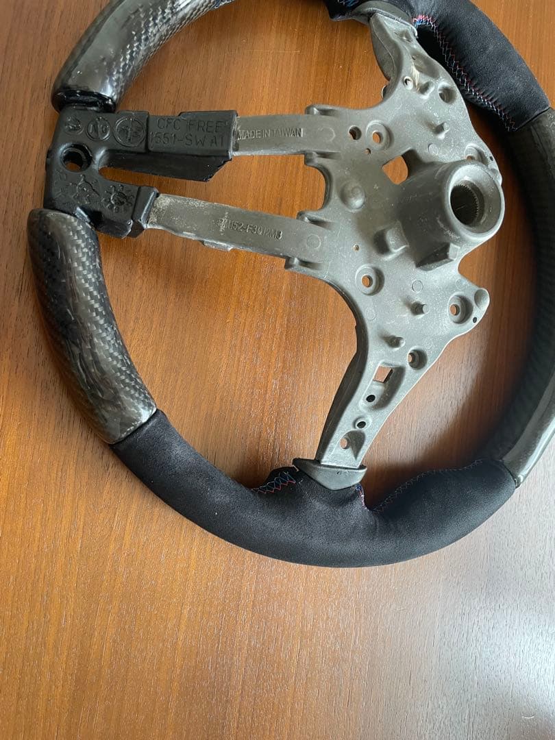 AUTOTECKNIC カーボン/アルカンターラステアリング  F82他