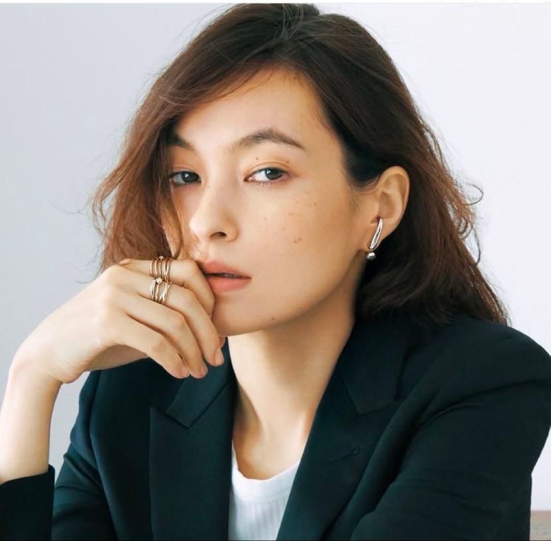 【証明書・巾着・ジュエリークロス付き】　ete エテ フローピアス