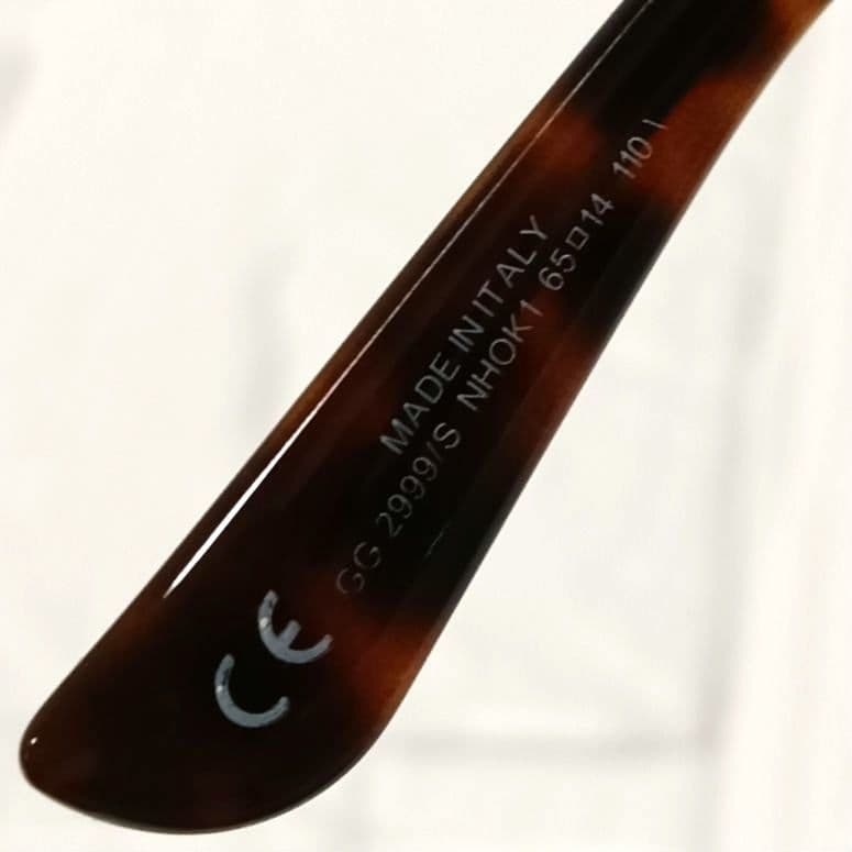 528 GUCCI サングラス マイクロGG ブラウン ケース・クロス付き