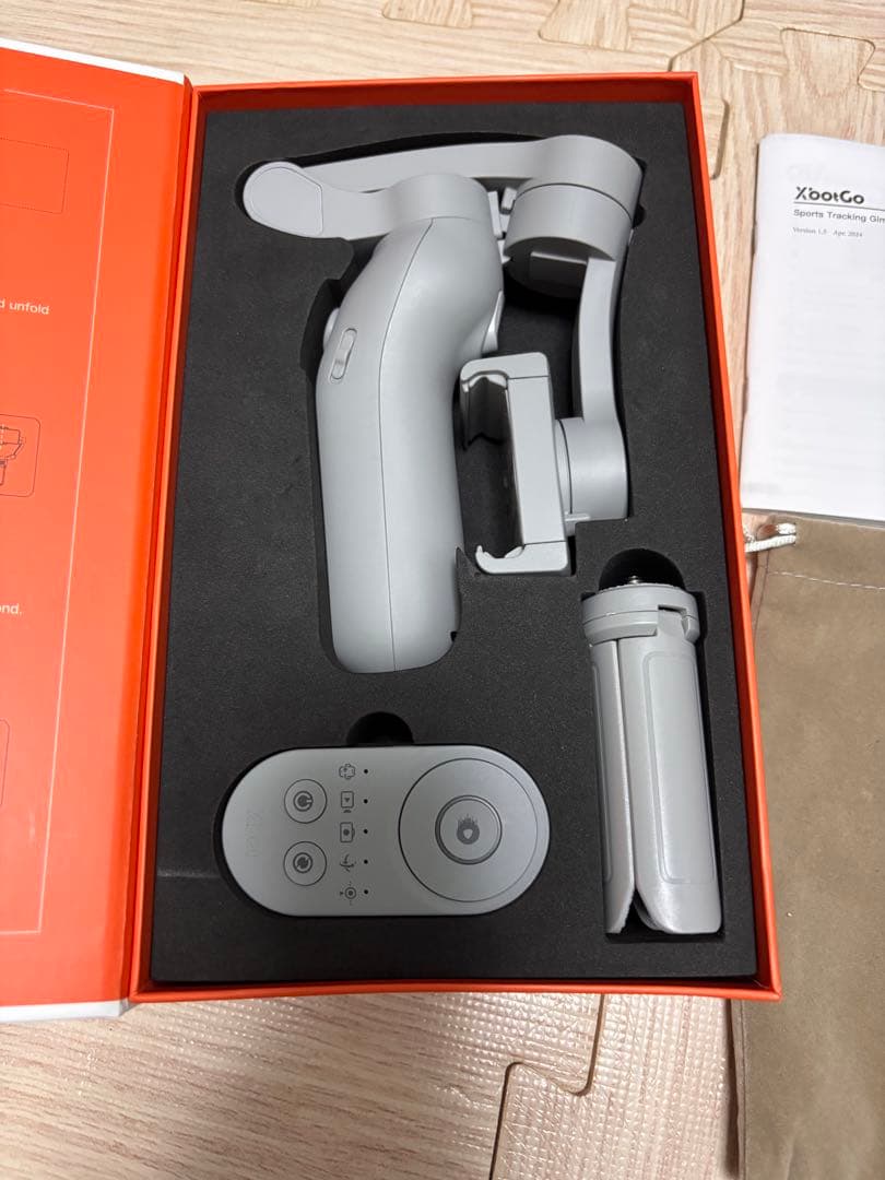 XbotGo AI CAMERAMANスポーツトラッキングジンバル　リモコン付き