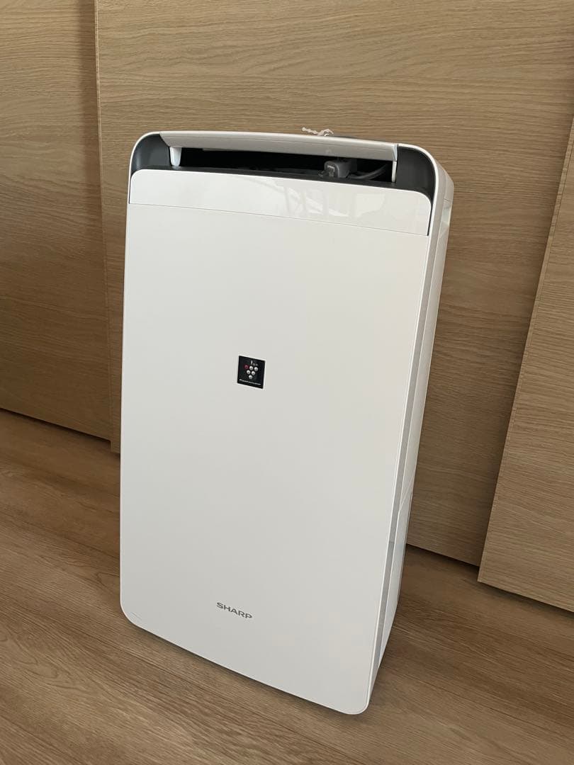 【美品】シャープ 衣類乾燥 除湿機 CV-P120-W プラズマクラスター