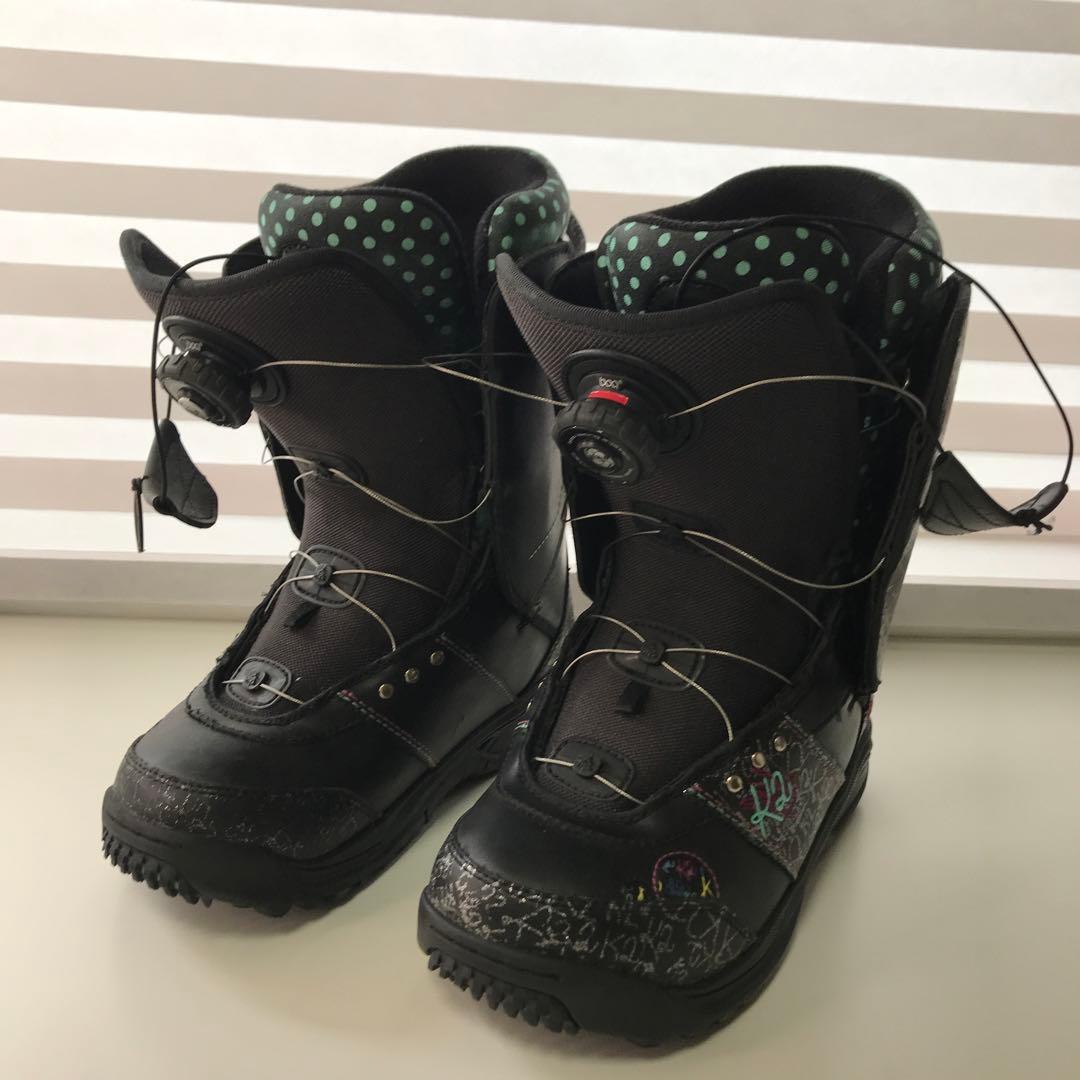 haha K2 女性用スノーボードブーツ ブラック/ポルカドット　24cm