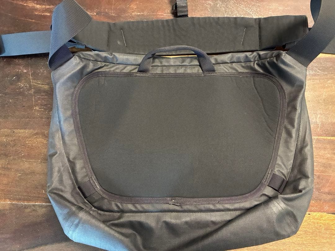 【値下げ】Arc'teryx Granville 10 Courier Bag