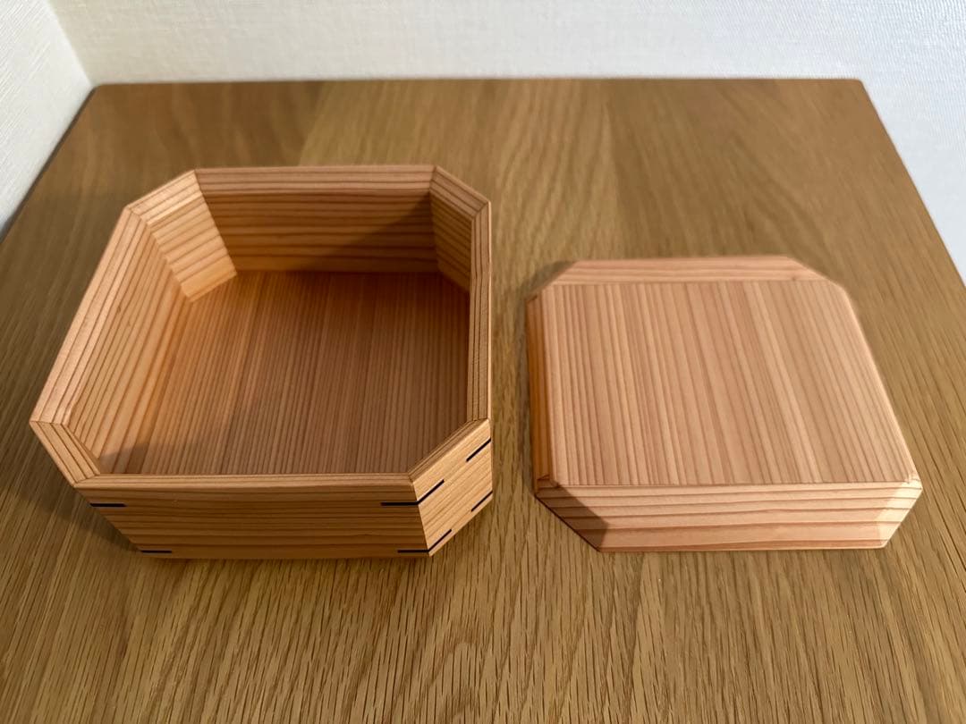 DOUBLE=DOUBLE FURNITURE 酒井航 杉隅切弁当箱 M