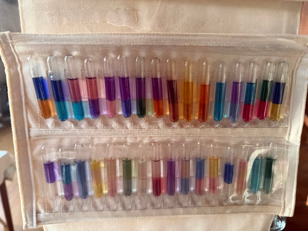 ビーマーライトペン本体とバイヤル122本クリスタルアタッチメント付き