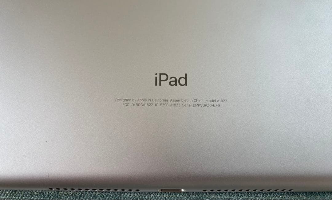 Apple iPad（第5世代）」のWi-Fiモデル スペースグレー