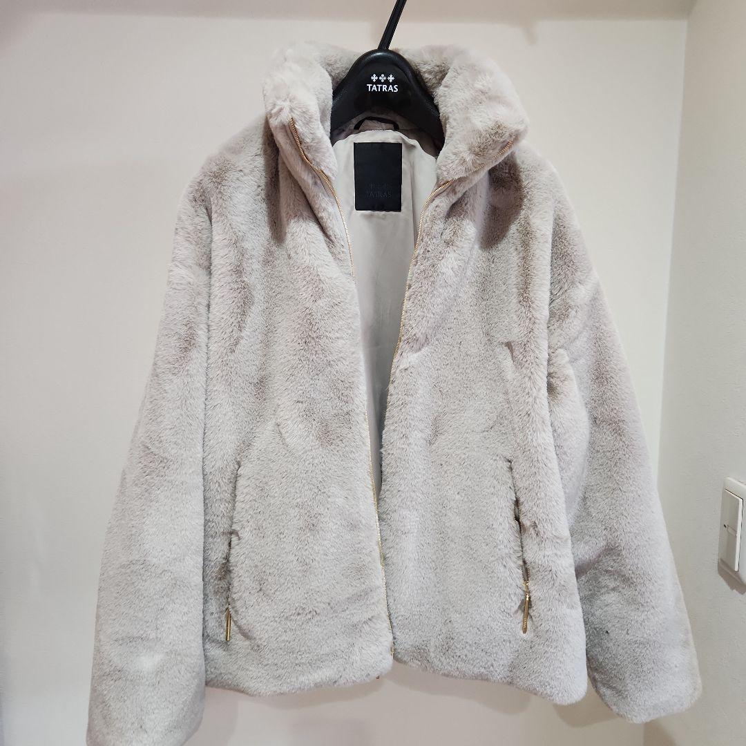 TATRAS ファーコート　ライトグレー02 新品未使用　タグなし