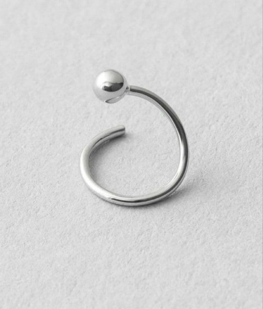 ジュエッテ　[ピンズ] PT900 ピアス コイル プラチナ シンプル 片耳用