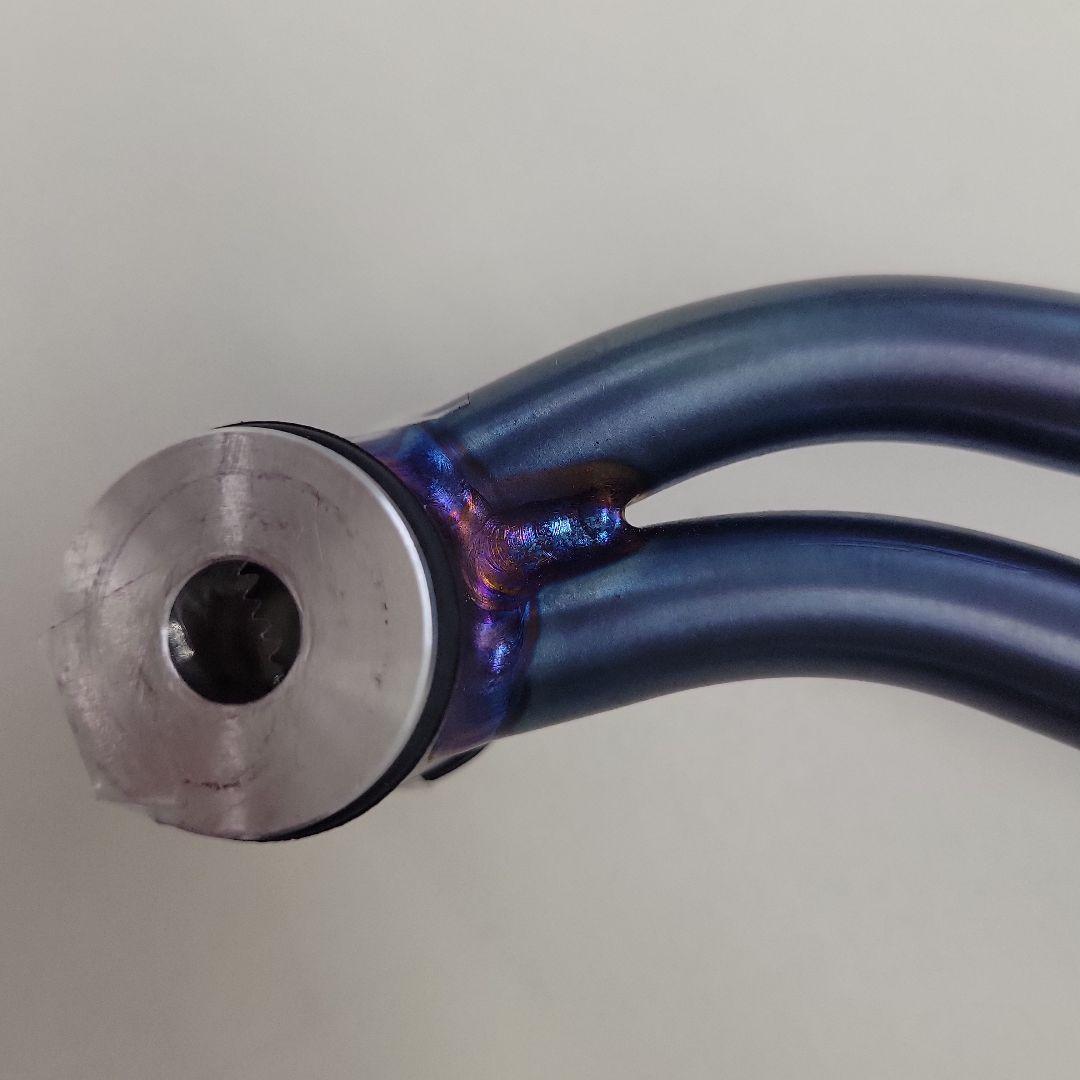 ZRX1200ダエグ　サイレンサー　チタンステー