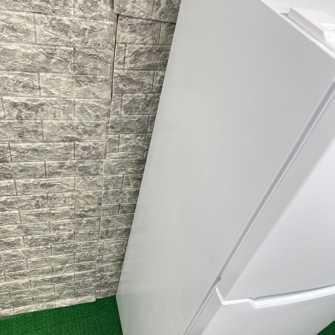 322 冷蔵庫　極美品　2023年製　一人暮らし　右開き　200L〜300L