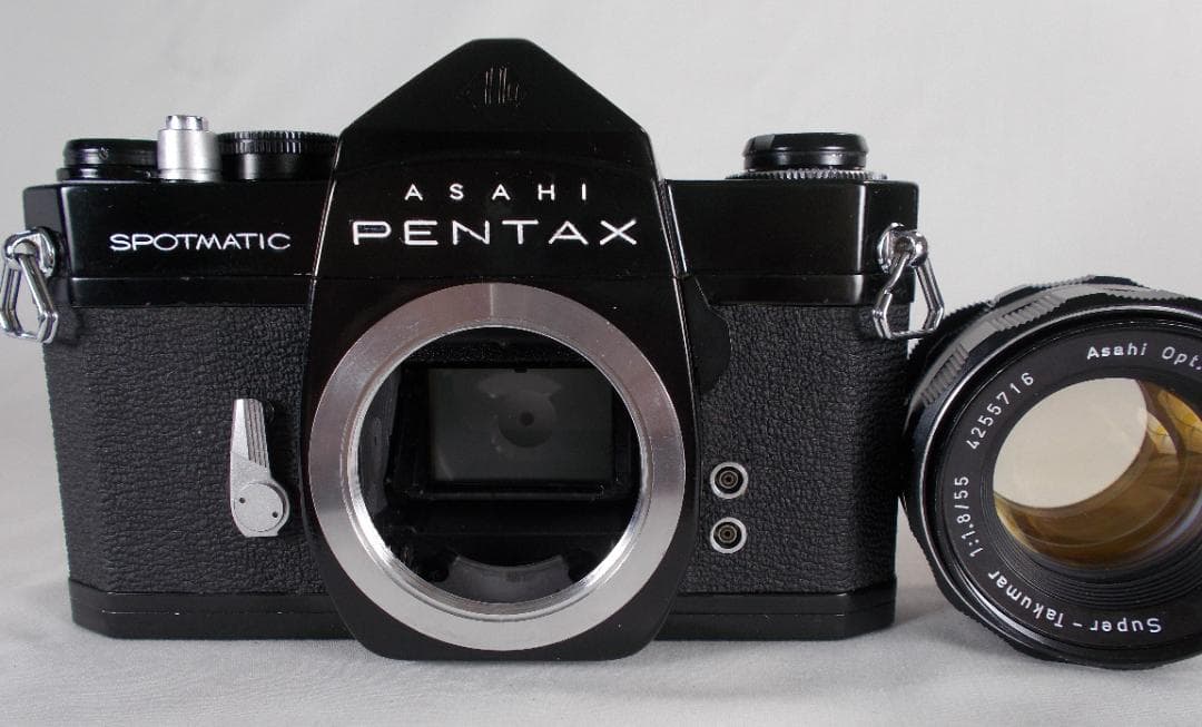 フィルムカメラ 整備済　 Pentax SP + レンズ f/1.8　T245