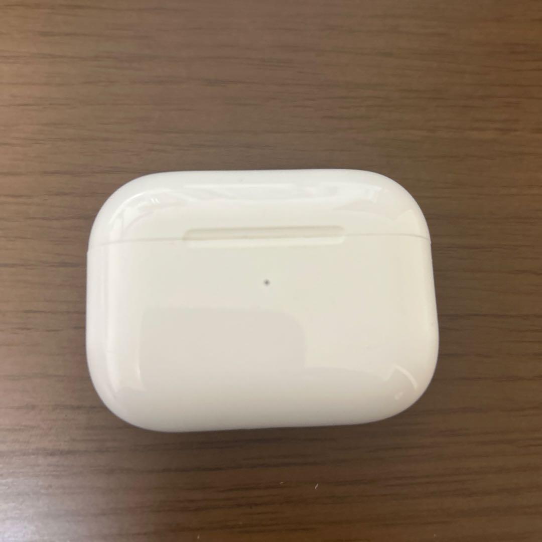 AirPods pro 第2世代本体 ホワイト 充電ケース付き