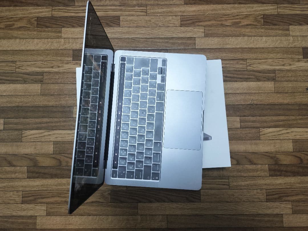 MacBookPro 2020 13インチ メモリ16GB