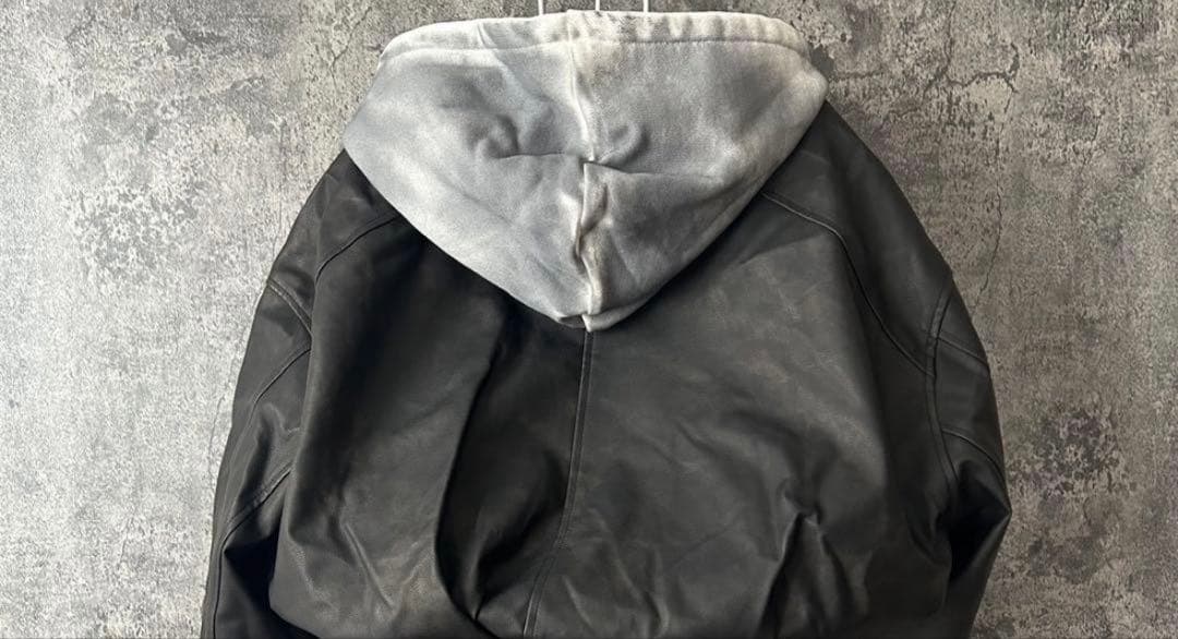 ダーリッチ フード付きクロップドレザージャケット