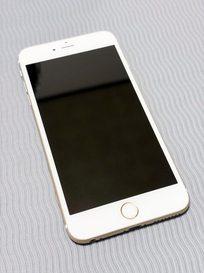 Apple iPhone 6s Plus ゴールド
