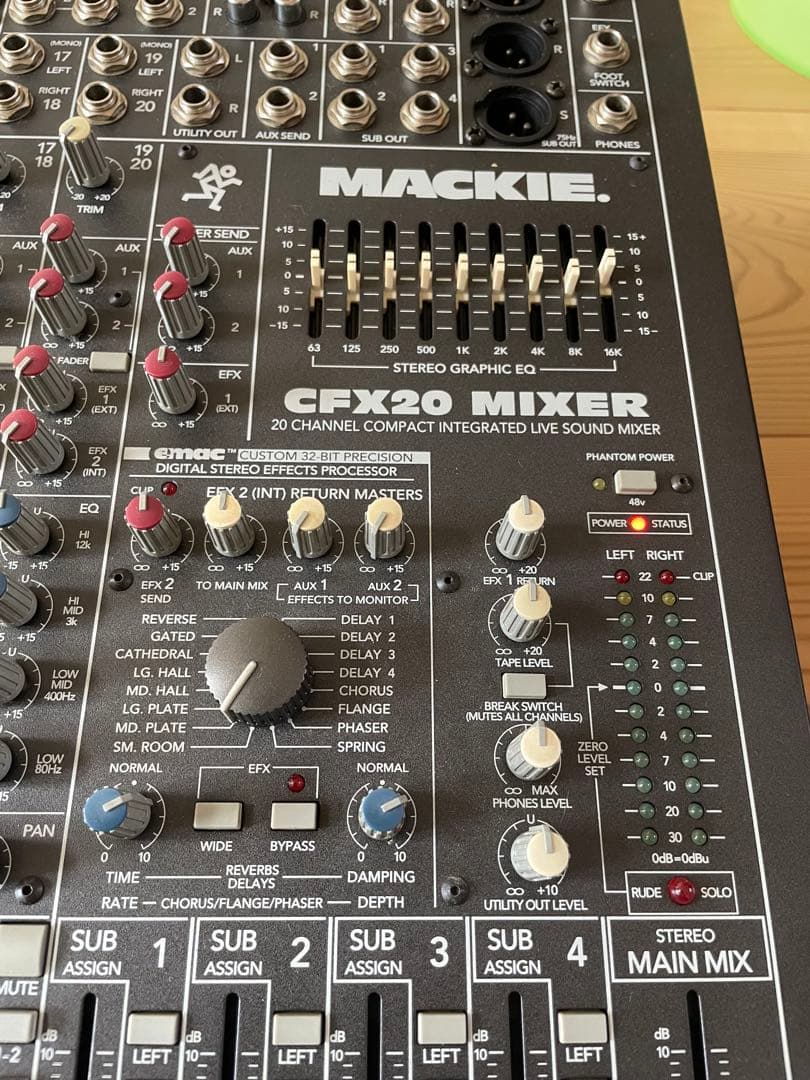 MACKIE CFX20 MIXER 20チャンネル