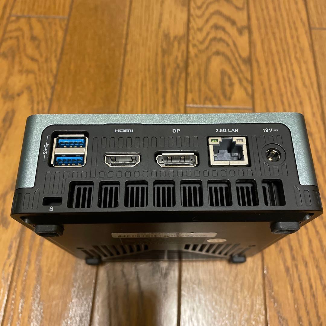 ミニPC MINISFORUM UM700 Ryzen7 3750H 16GB/256GB