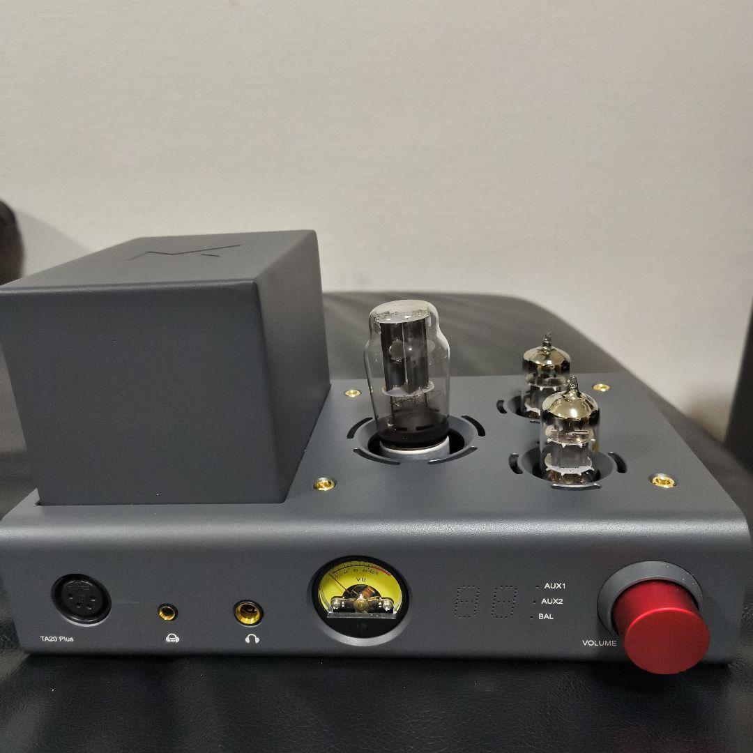 ジャンク品　真空管アンプ グレー