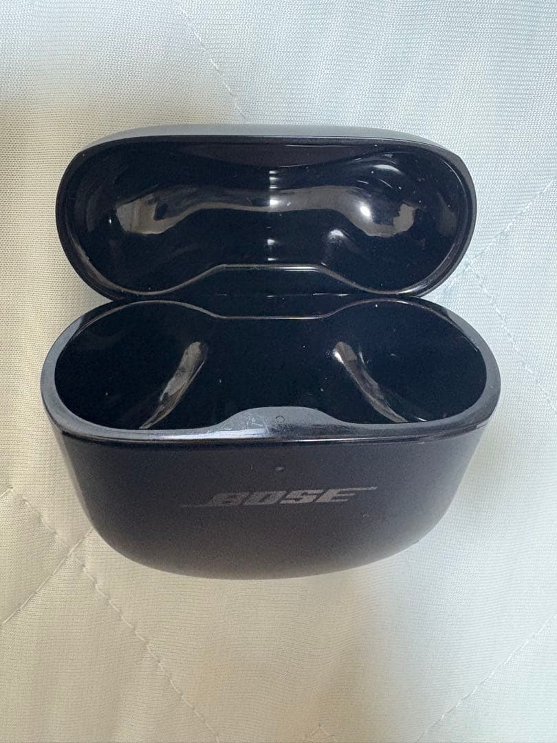 Bose QuietComfort Ultra Earbuds 充電ケースのみ
