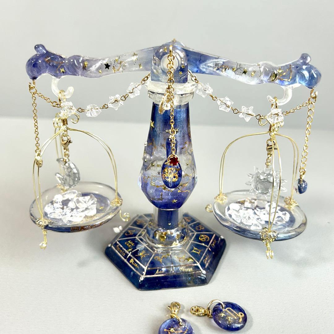 山羊座さんのための星座の天秤　アクセサリー付き　持ち運びok組み立て式天秤