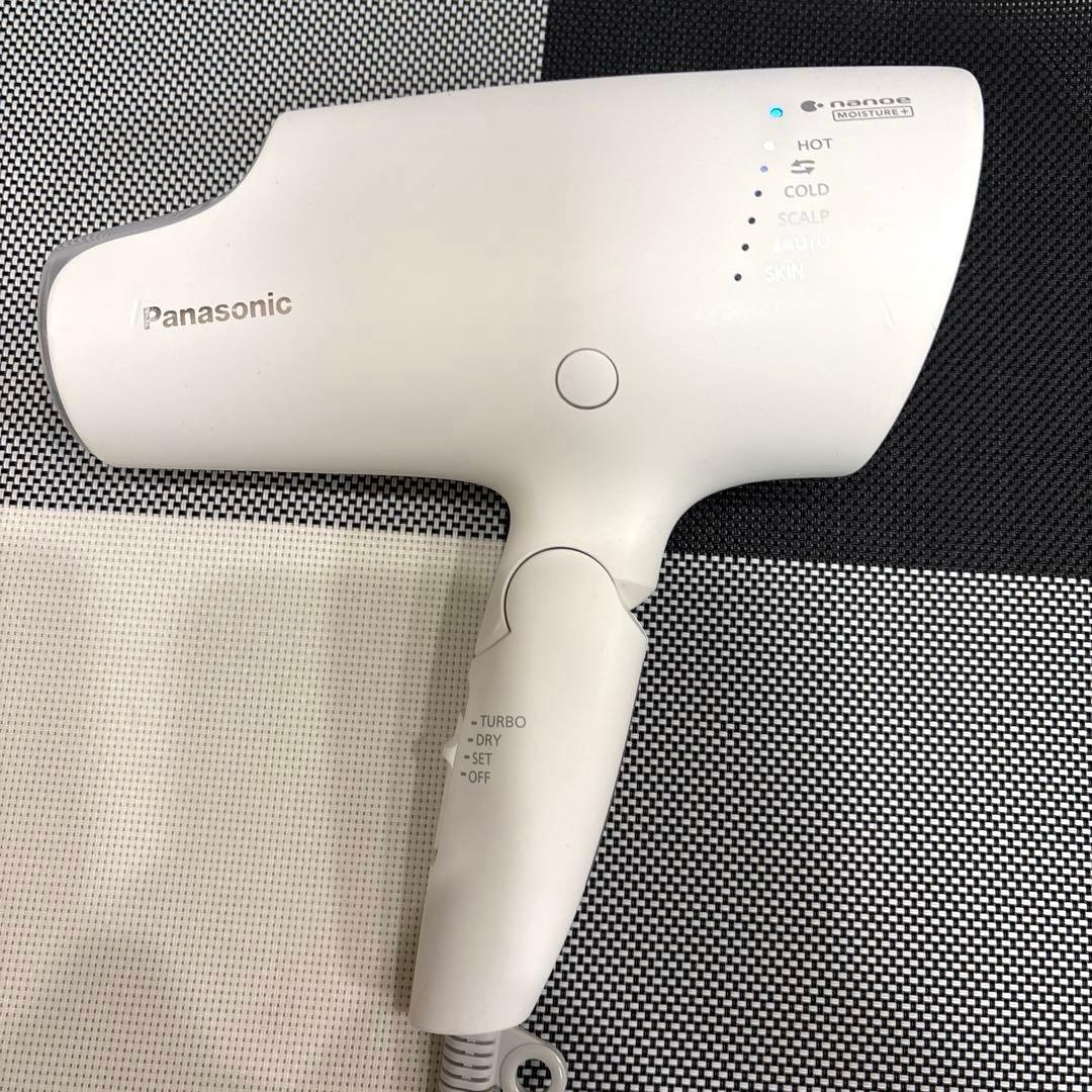 Panasonic　EH-NA0G-W　ウォームホワイト