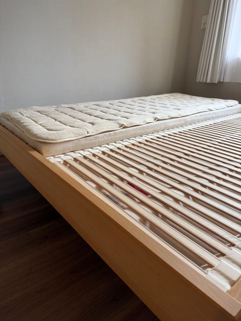 木製フレームベッド　ヒュスラーネスト　クイーンサイズ【マット、ベッドパッド付き】