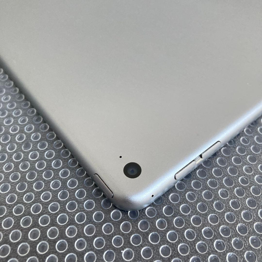 157 電池最良好☆比較的美品☆iPad Air2 128GB WIFIモデル☆