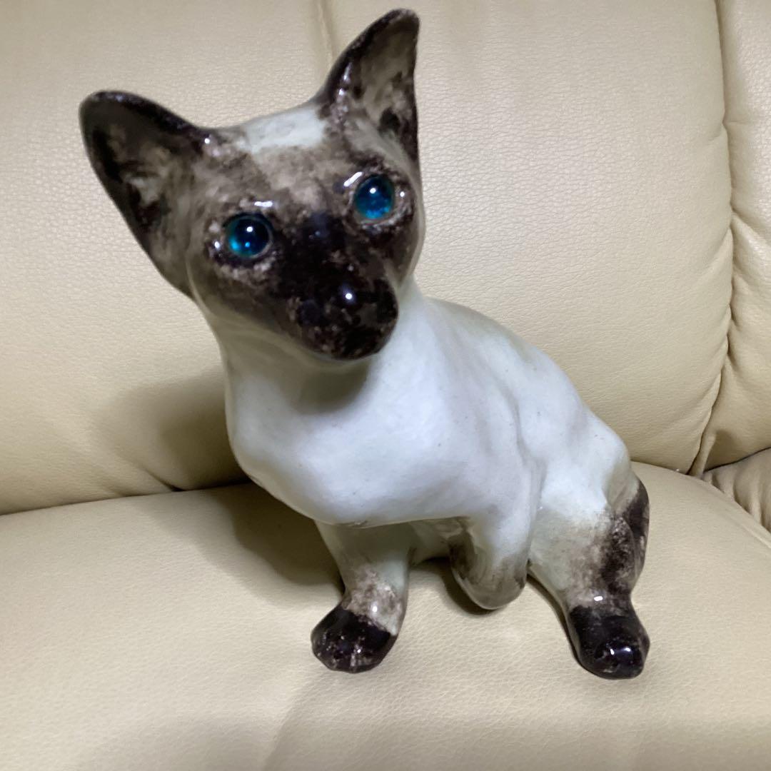 ウィンスタンレイキャット、シャム猫　サイズ4の子　高さ約３０センチ 前足が可愛い