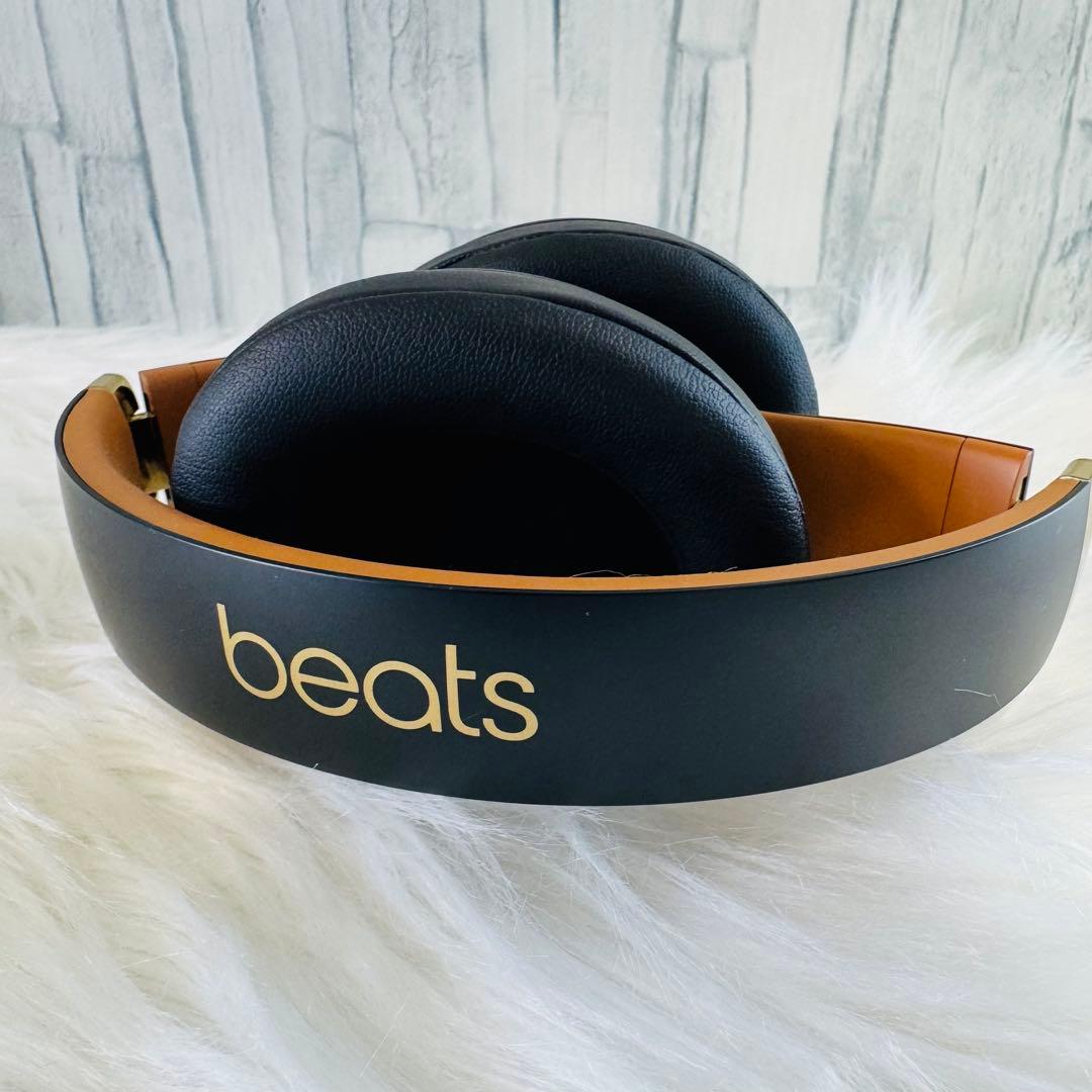 beats studio3wireless ワイヤレスヘッドホン　グレー