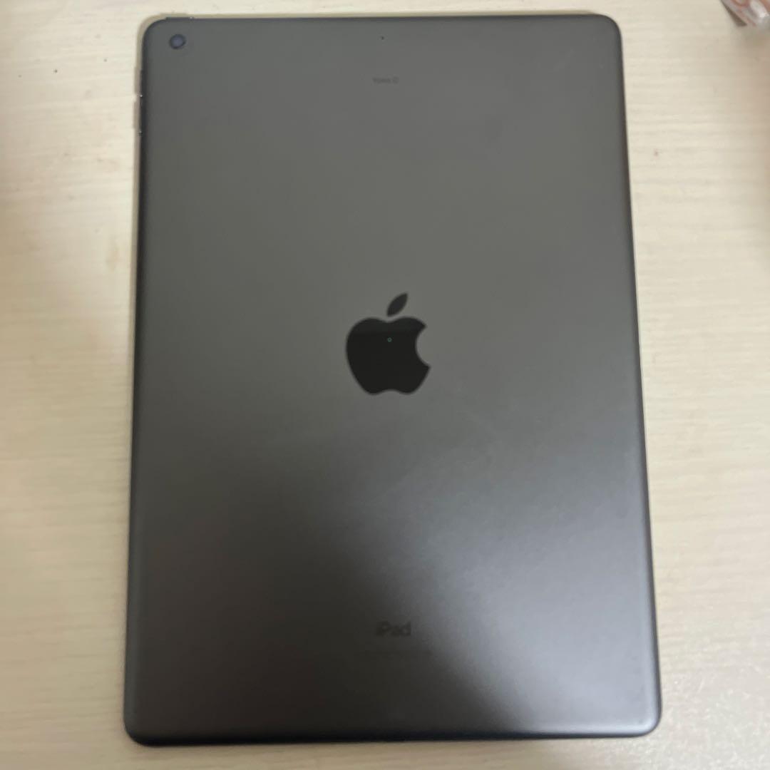 iPad 第9世代　64GB 美品　⚠️刻印あり