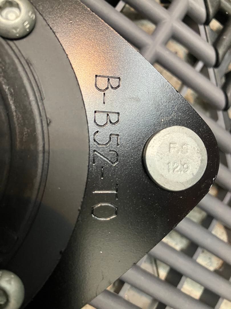 エアフォース エアサス ピロアッパーマウント ヴェルファイア アルファード 30