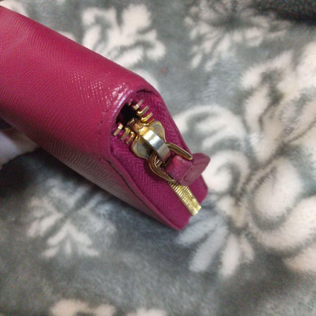 PRADA サフィアーノラウンドファスナー長財布レッド系