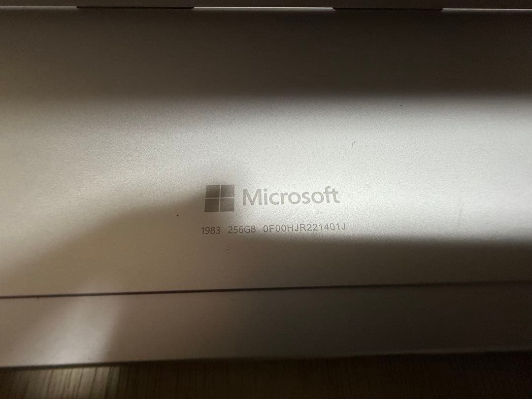 Y*n様 【Microsoft】Surface Pro8 / 256GB