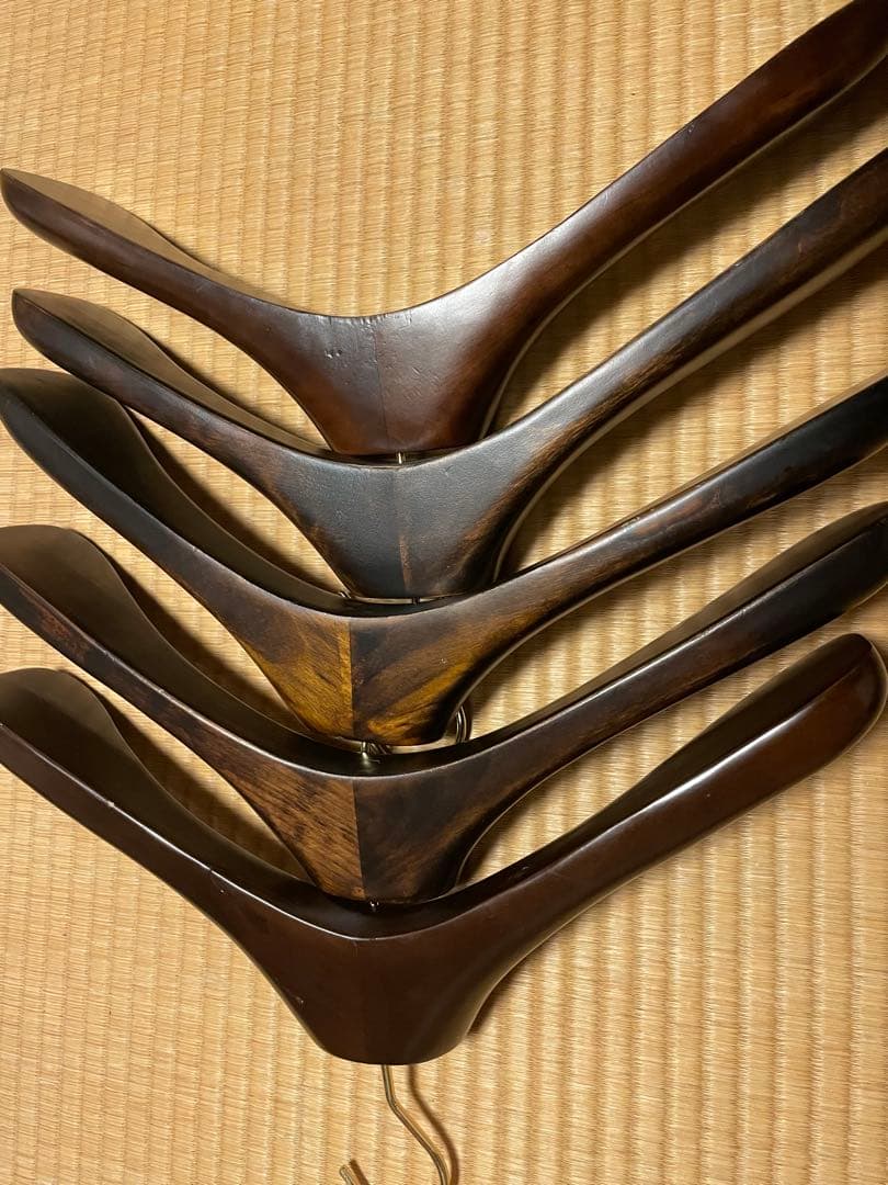 F*u様 トムフォード　木製衣類ハンガー 5本セット