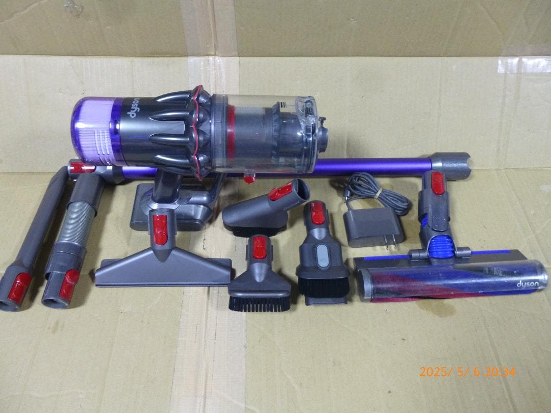 ダイソンSV18　新品ボディ本体と中古周辺パーツ　エコ44分　美品