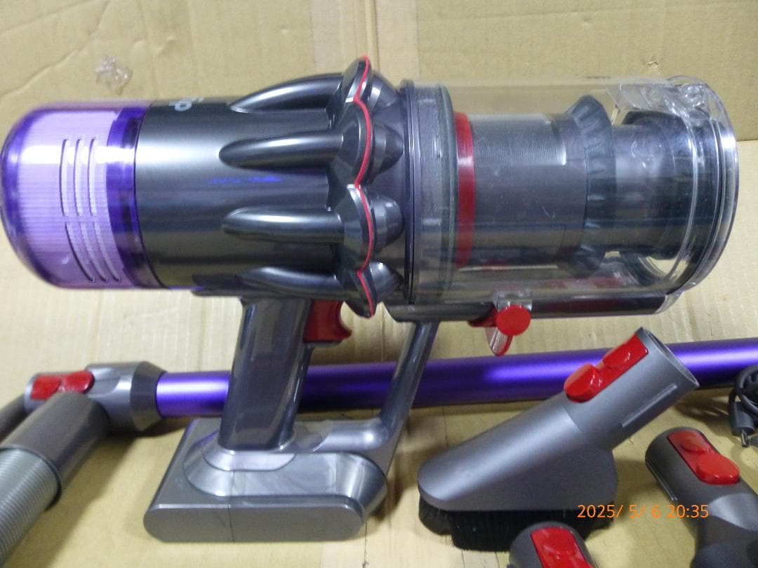 ダイソンSV18　新品ボディ本体と中古周辺パーツ　エコ44分　美品