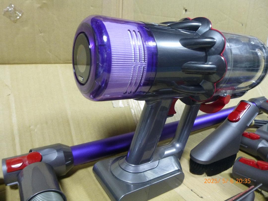 ダイソンSV18　新品ボディ本体と中古周辺パーツ　エコ44分　美品