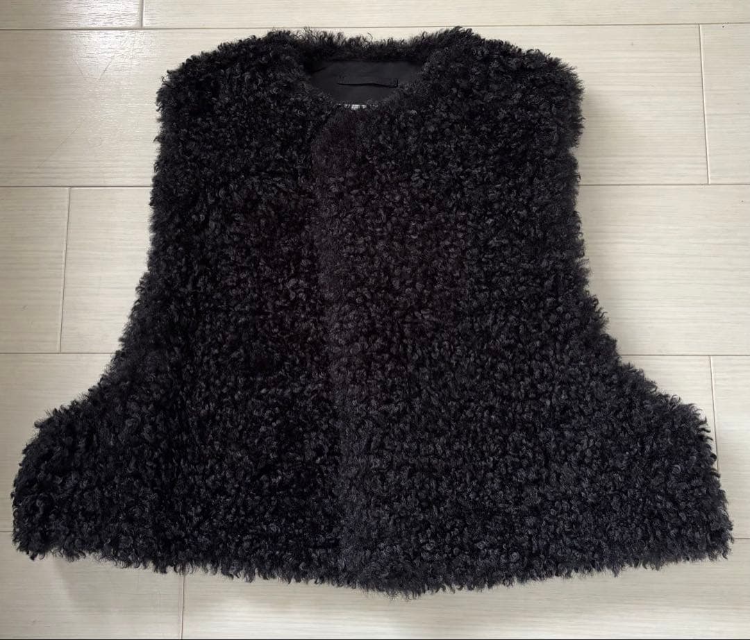 HYKE FAUX SHEARLING CROPPED VEST ボアベスト