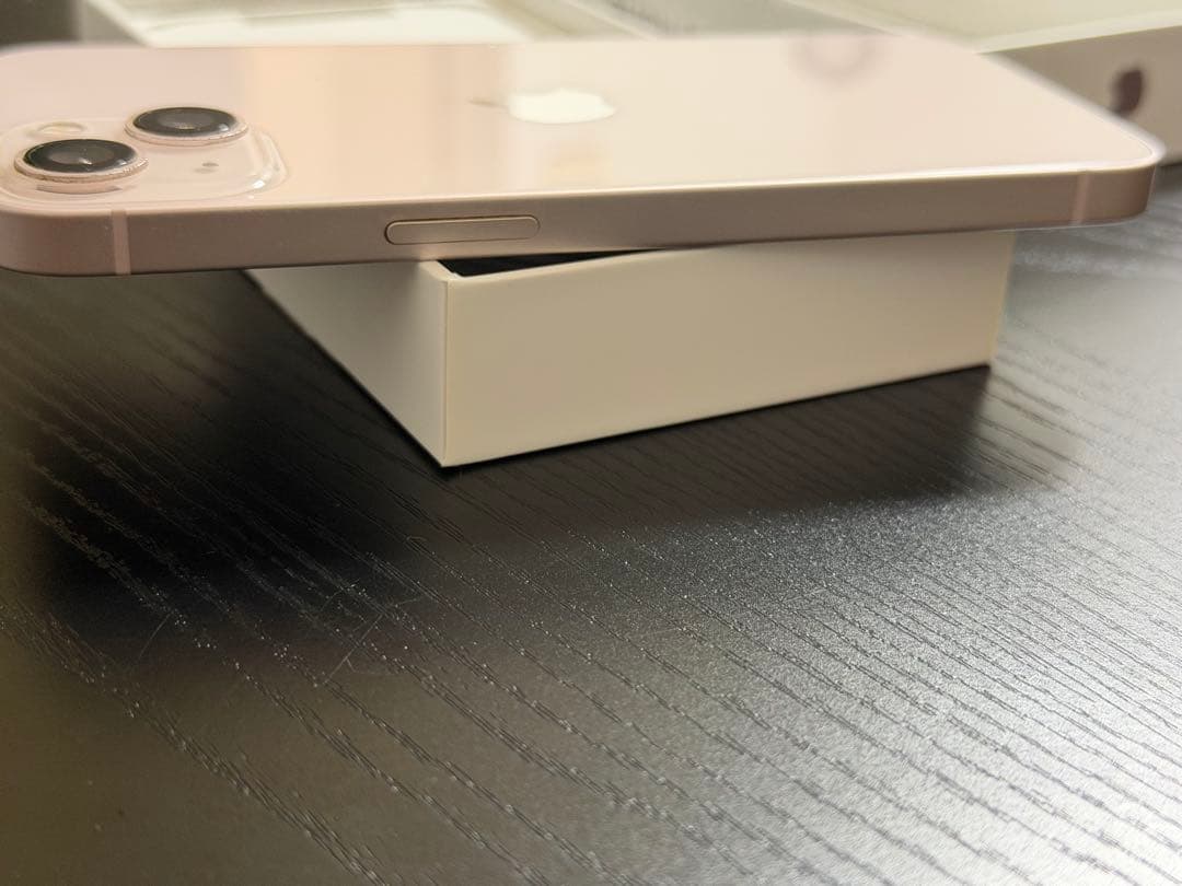 iPhone 13 ピンク 本体•充電器•箱付(充電器未使用)良品