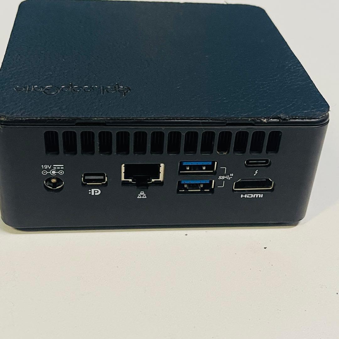 INTEL NUC11PAH　ミニpc 電源確認済み