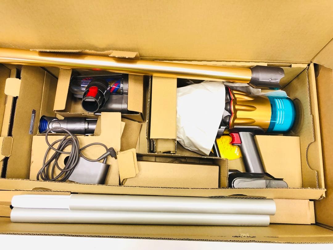 アウトレット品　Dyson Slim FLUFFY SV18 EX2クリーナー