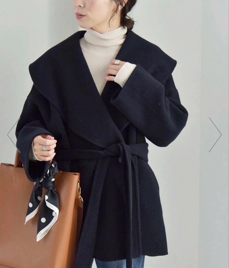 quaranciel: カランシエル リバー ケープ コート ブラック