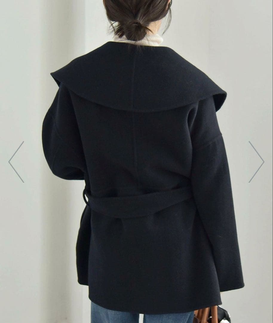 quaranciel: カランシエル リバー ケープ コート ブラック