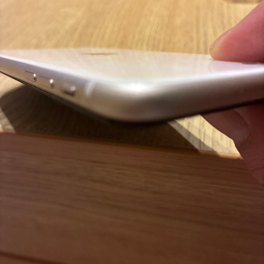 iPhoneSE3 ホワイト　64gb