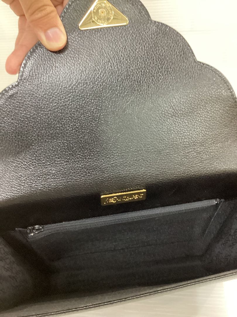 最終値下5.16◎S512P◎イヴサンローラン◎クラッチバッグ◎黒◎日本製